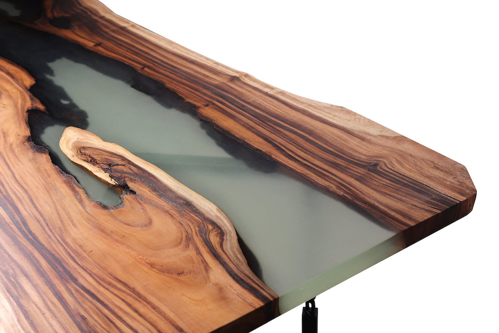 Epoxy LuxeWildwood Artisan Table